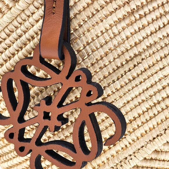 Loewe x Paula’s Ibiza Petal Anagram Natural Raffia Basket Tote Bag Beige - New - Picture 7 of 9